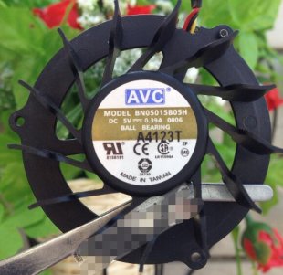 Wholesale AVC BN05015B05H : 5V 0.39A 3wires cooling fan